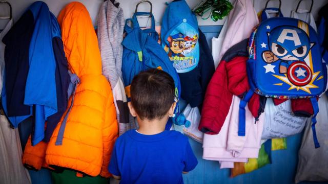 Un niño en la escuela infantil de Casa Caridad. EE