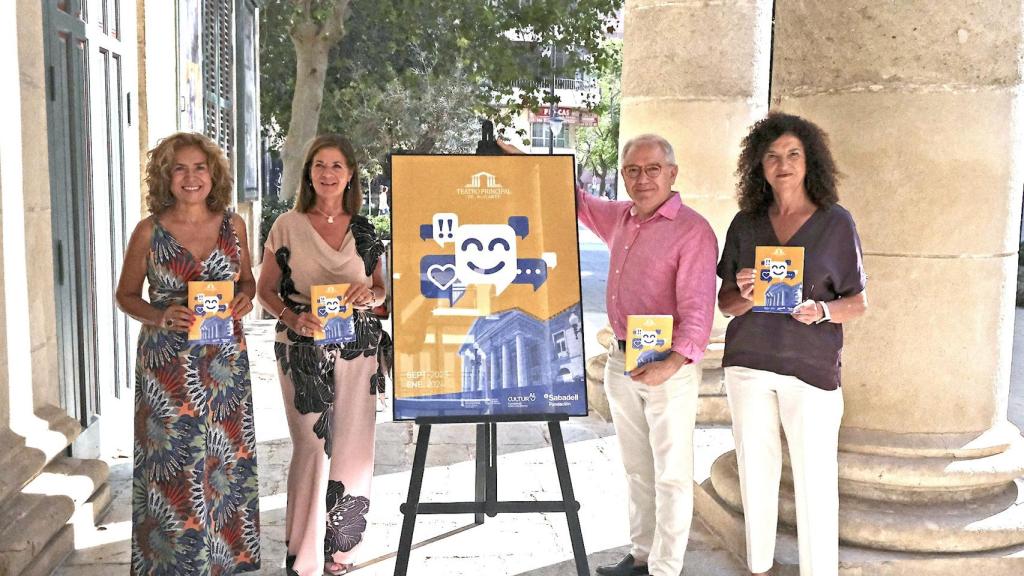 Dolores Padilla, Ana Ponsoda, Abel Guarinos y Alicia Garijo en la presentación del programa.