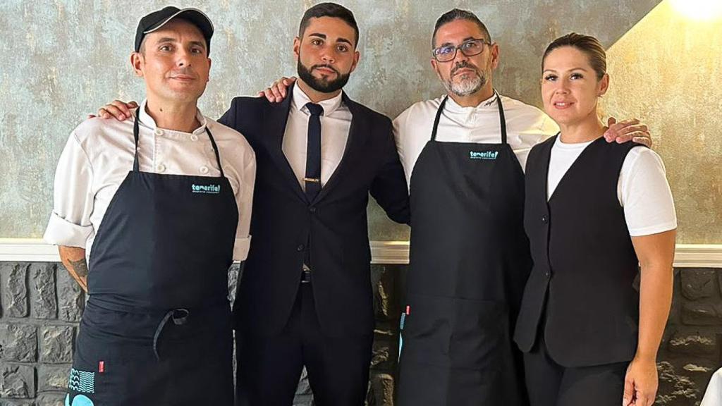 El equipo al completo