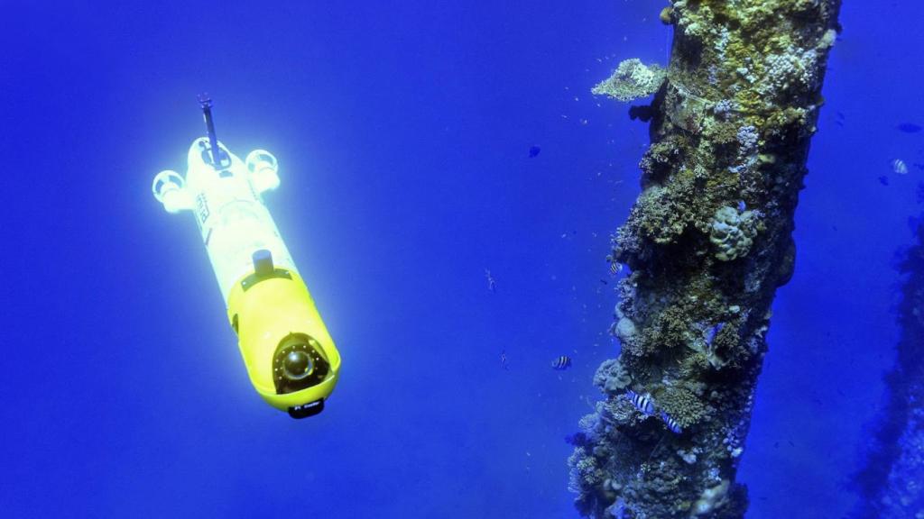 Dron submarino Sparus II con cámara