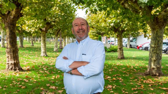 El exministro de Obras Públicas, Javier Sáenz de Cosculluela, este sábado en Lardero.