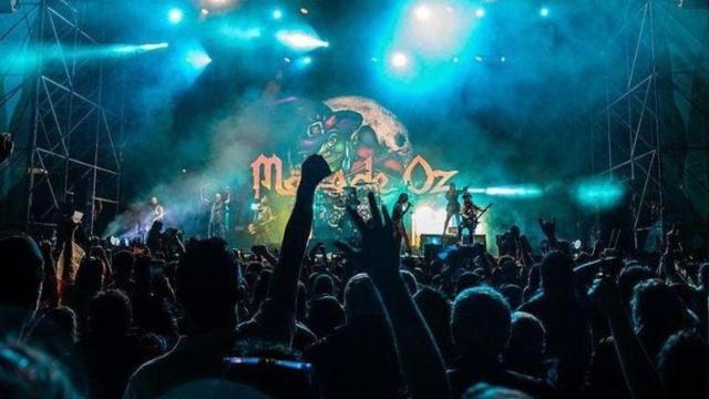 El público durante la actuación de el Mago de Oz en el Recorda Fest en 2023