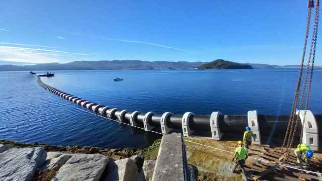Tareas de ubicación del emisario.