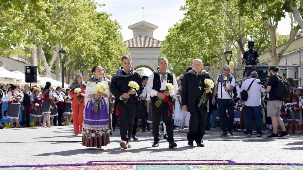 Actos de homenaje a la Virgen organizados por la peña El Templete