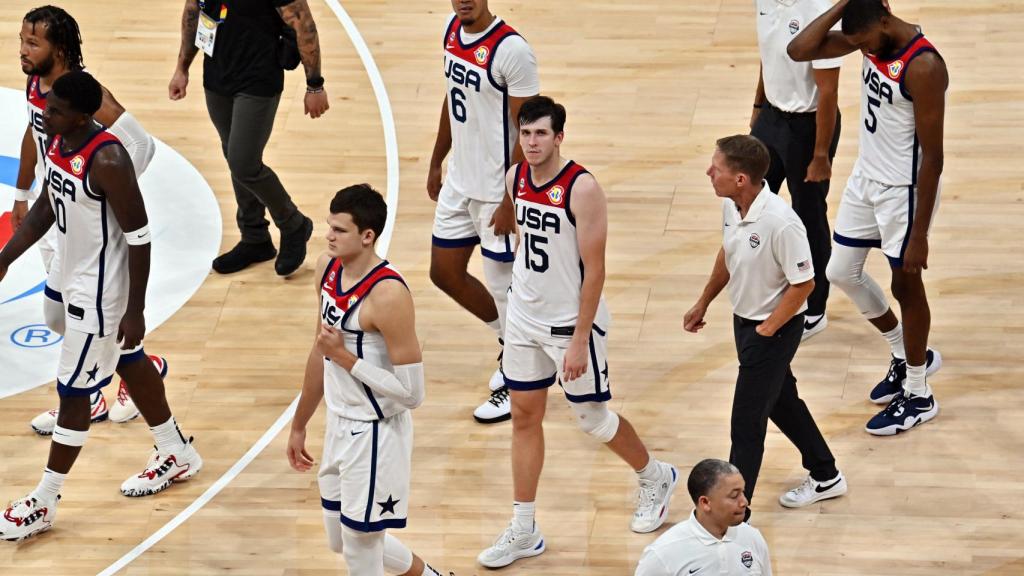 Decepción generalizada en los jugadores de Estados Unidos tras perder frente a Canadá.