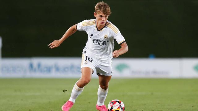 Nico Paz, en el Linares - Real Madrid Castilla.