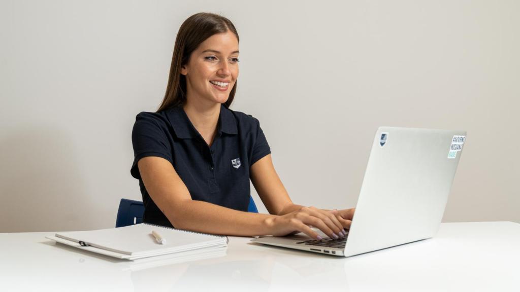 Una estudiante de Medac.