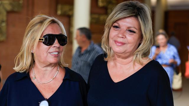 Carmen Borrego y María Teresa Campos en el velatorio de su madre, María Teresa.