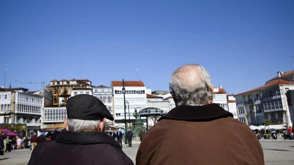 Dos personas mayores.