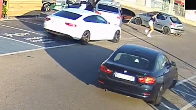 La detención del fugitivo en un centro comercial de Denia