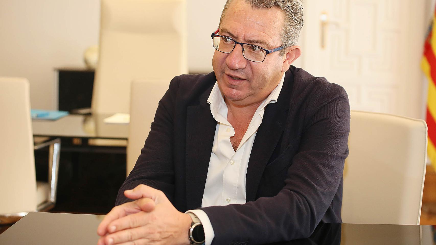 El presidente de la institución provincial, el popular Toni Pérez.