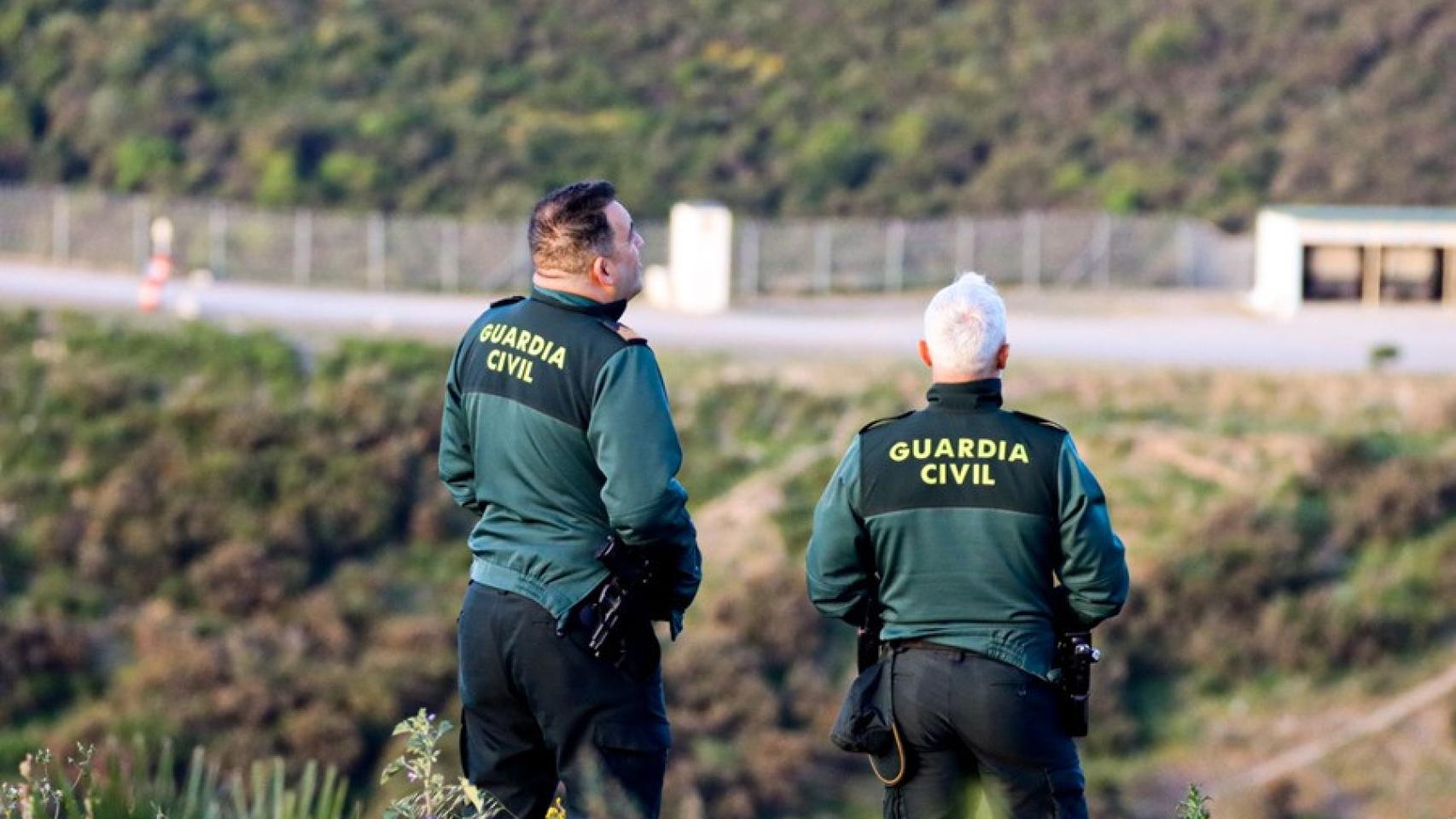 Dos agentes de la Guardia Civil en una imagen de archivo.