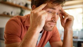 5 hábitos que podrían estar destruyendo tu salud cerebral según Harvard