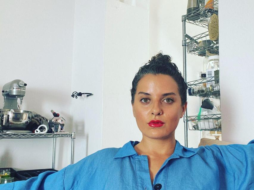 Alicia Kennedy en la foto del perfil en substack