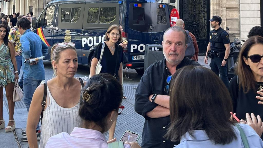 Un aviso de bomba obliga a desalojar varias calles del centro de Madrid.