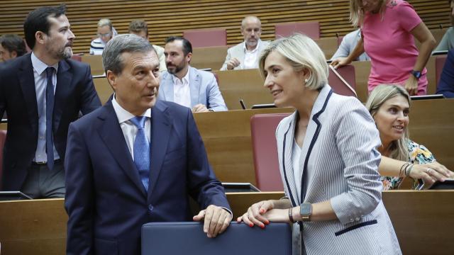 La consellera de Justicia e Interior, Elisa Núñez, en las Cortes valencianas. EE