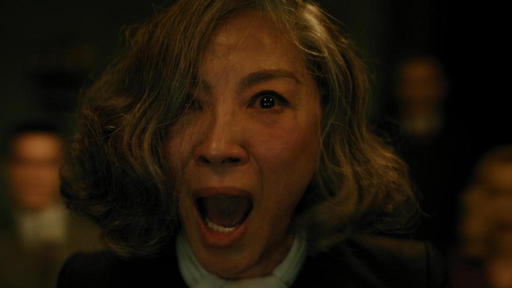 Michelle Yeoh en 'Misterio en Venecia'.