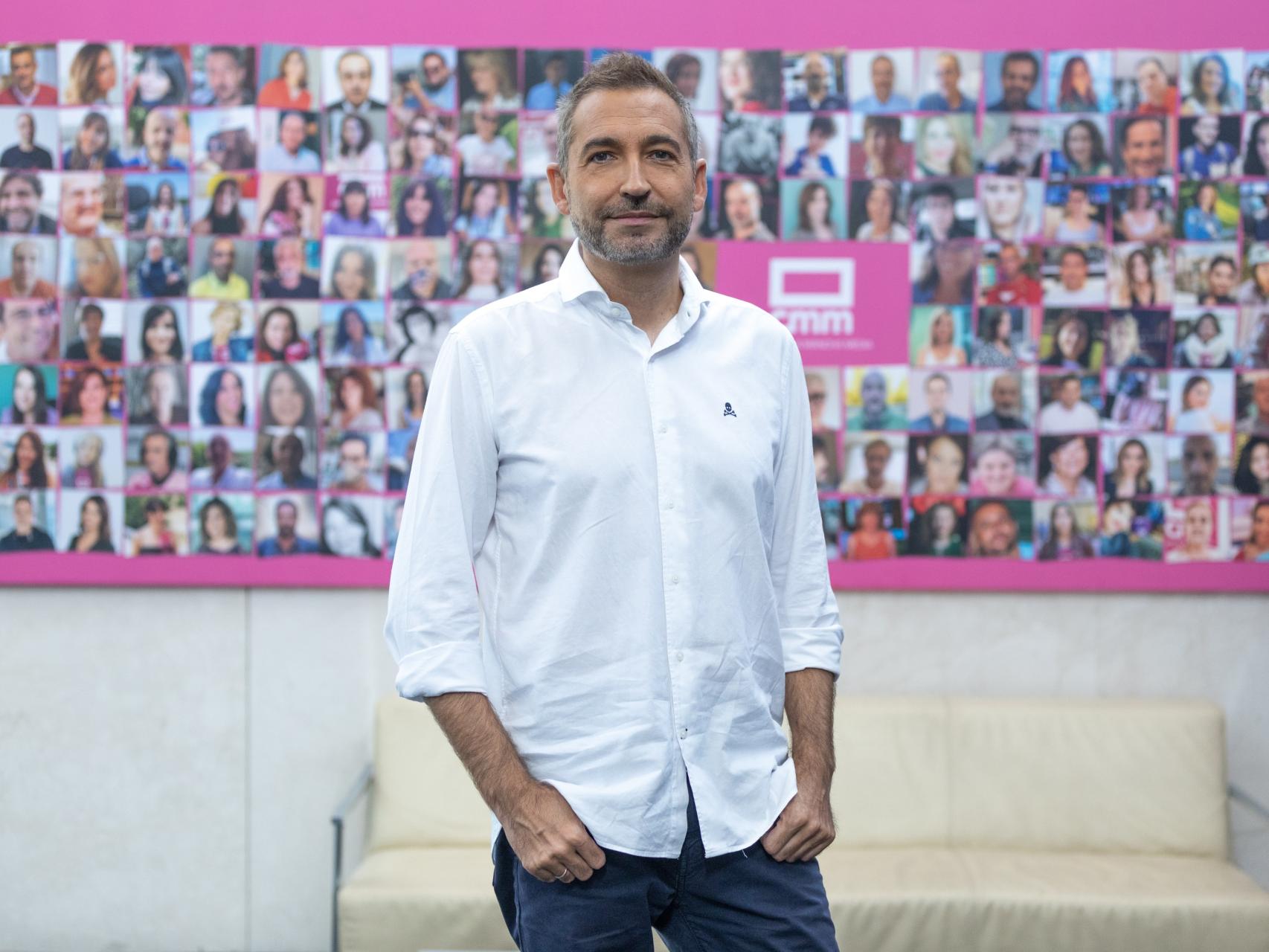 El presentador Frank Blanco en las instalaciones de CMM.