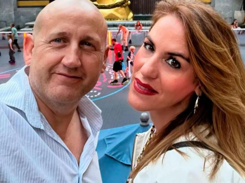 Gustavo Guillermo junto a su razón de amor, Ainhoa.