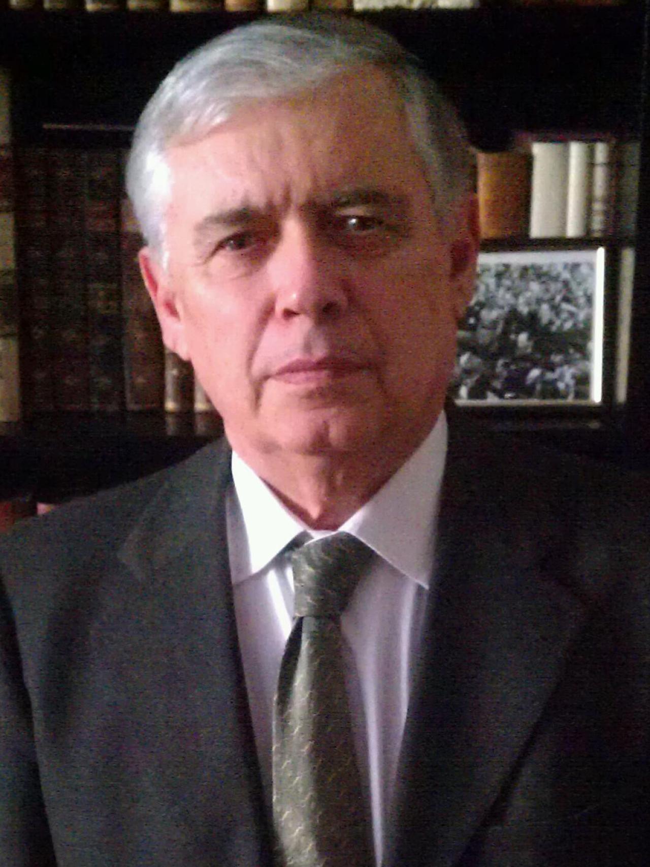 Luis Fajardo Spínola.