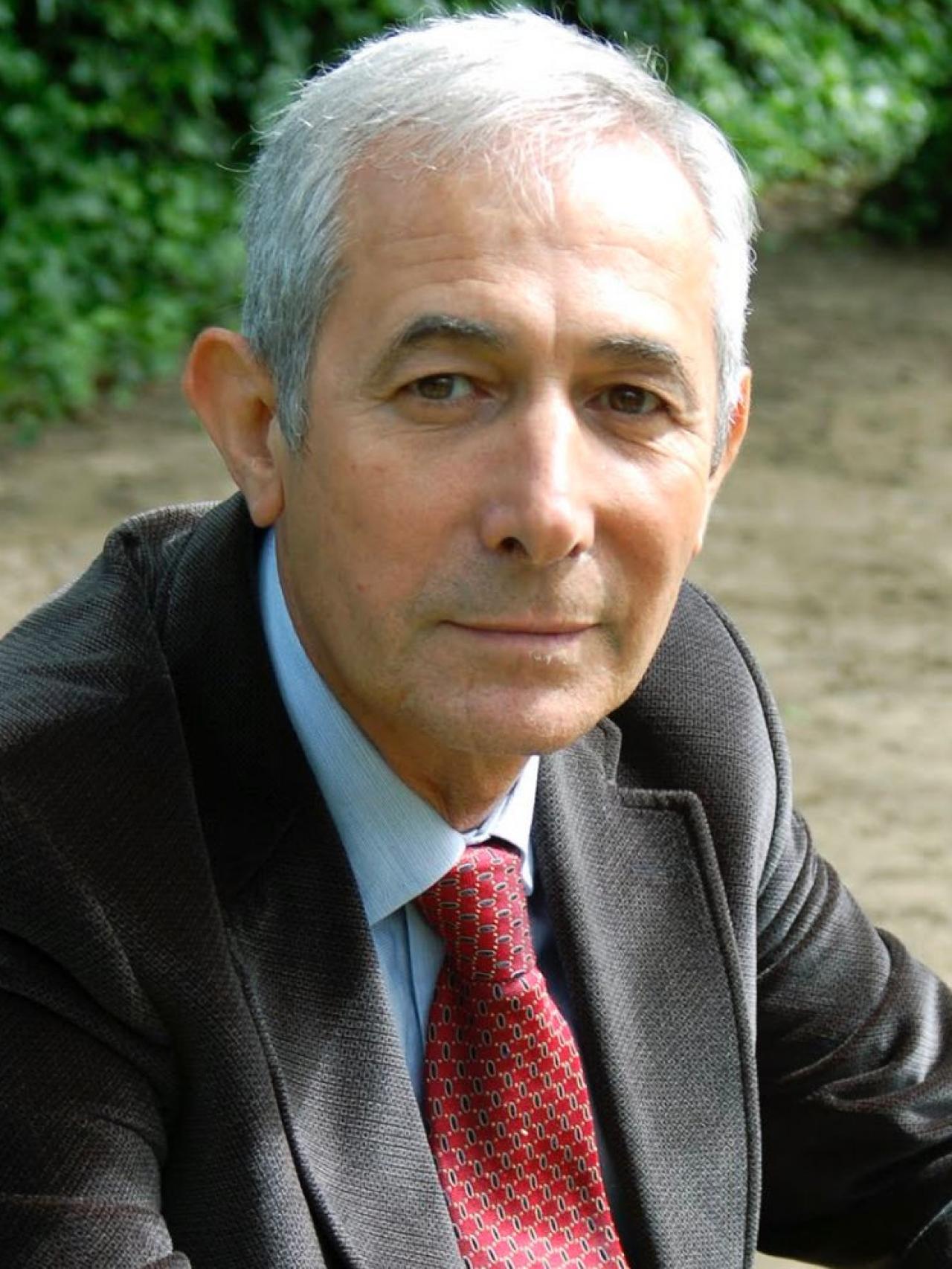 Ramón Vargas-Machuca.