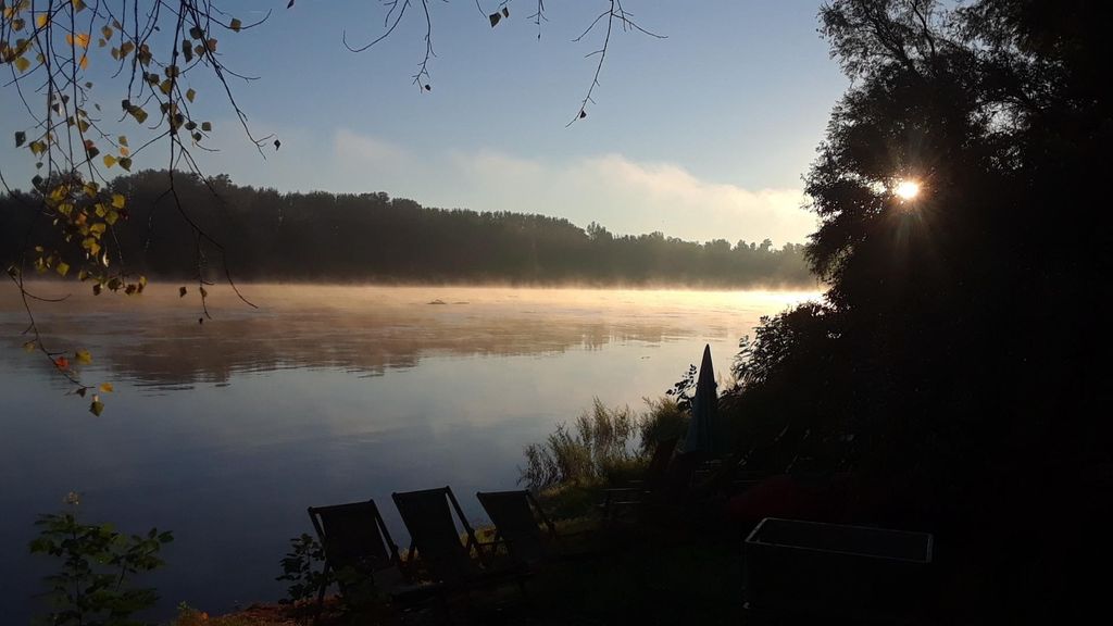 Vista del amanecer en el Danubio, el río que rodea Liberland