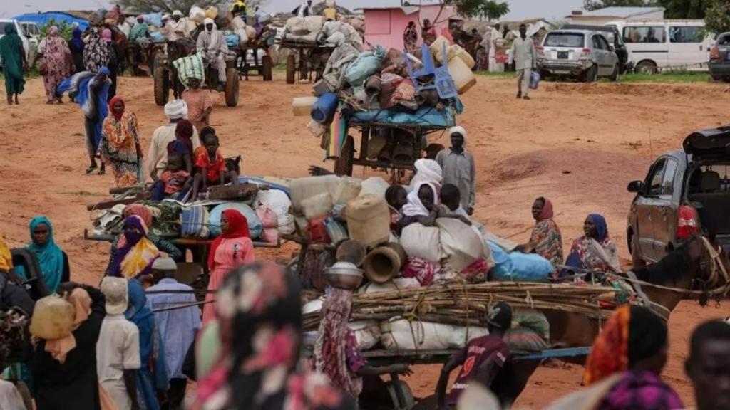 La Organización Internacional para las Migraciones expone que casi un millón de personas se han visto forzadas a abandonar su país.