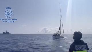 Mafias del Este controlan los 'narcoveleros' que llegan a España y los confían a pilotos búlgaros