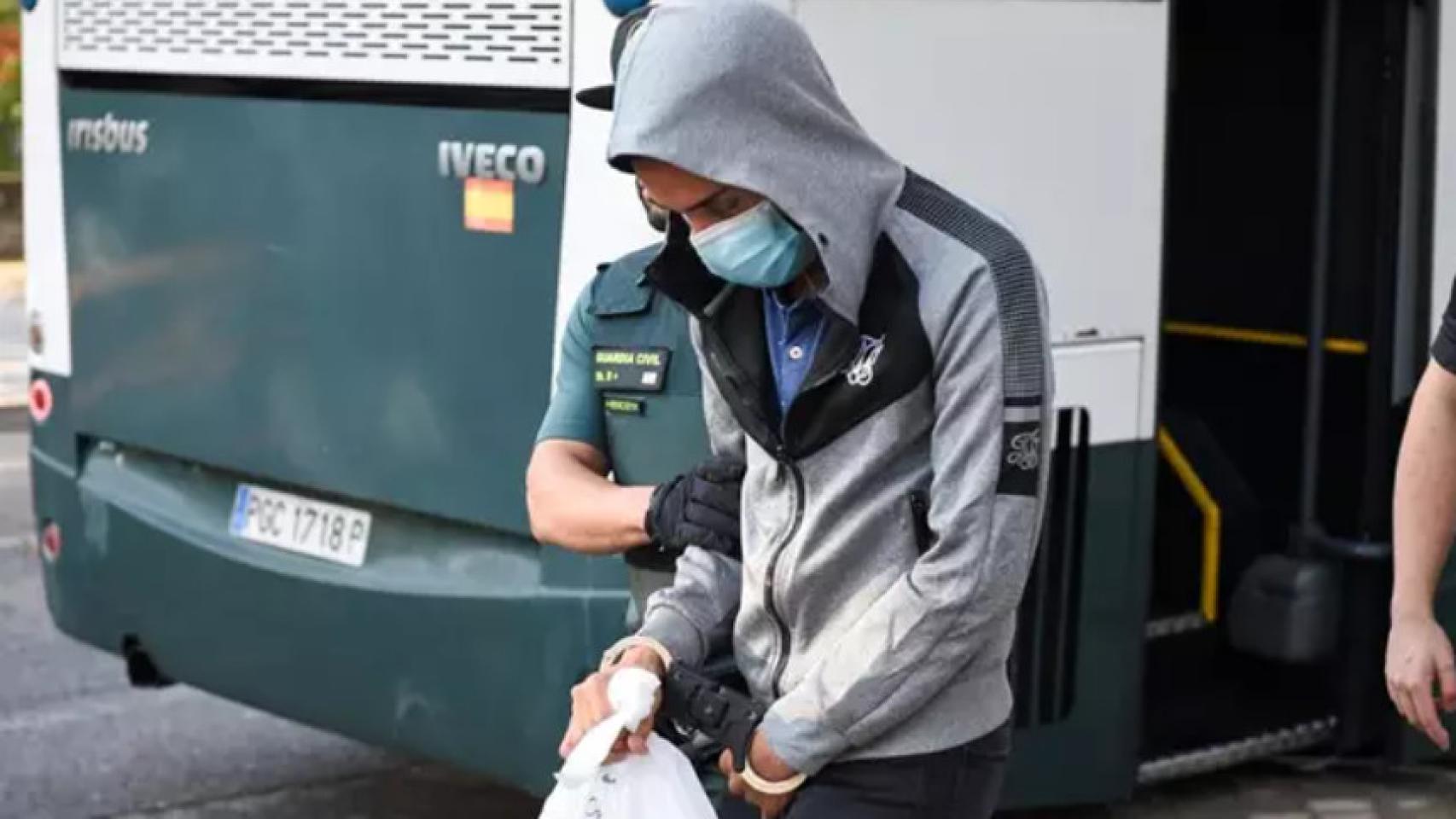 Julián O. P., conocido como el asesino del Grindr, a su entrada a la Audiencia Provincial, a 11 de septiembre de 2023.