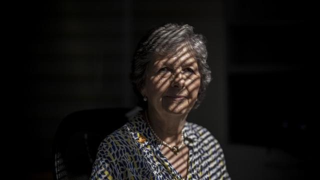 Elda Mata, presidenta de Societat Civil Catalana (SCC), antes de la entrevista con EL ESPAÑOL.