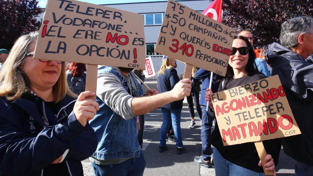 Imagen de la jornada de huelga de los trabajadores de Teleperformance Ponferrada.