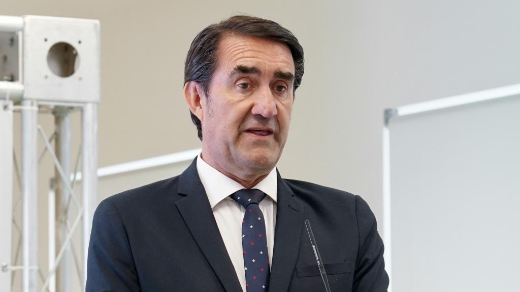 El consejero de Medio Ambiente, Juan Carlos Suárez-Quiñones