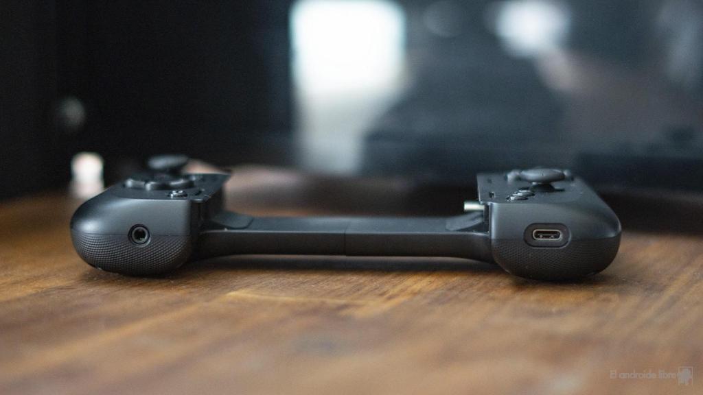 Razer Kishi V2 Pro por debajo.jpg