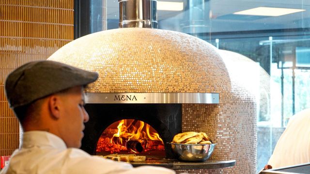 La parrilla de Madrid ideal para todos los planes: desayunos, cenas íntimas y copas con música en vivo.