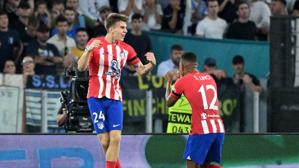 Pablo Barrios celebra el gol frente a la Lazio