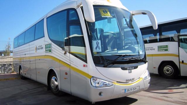 Imagen de archivo de un vehículo de transporte escolar.