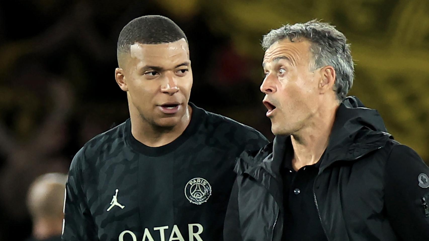 Kylian Mbappé y Luis Enrique, con el PSG