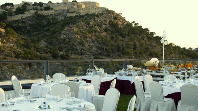 El hotel Maya en Alicante ciudad es uno de los destacados por el portal especializado Bodas.net.