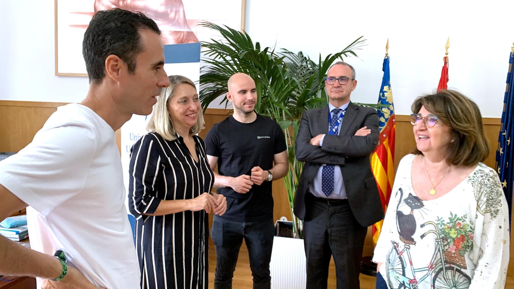La reunión de la firma de la incorporación de Epiterna al PCA.