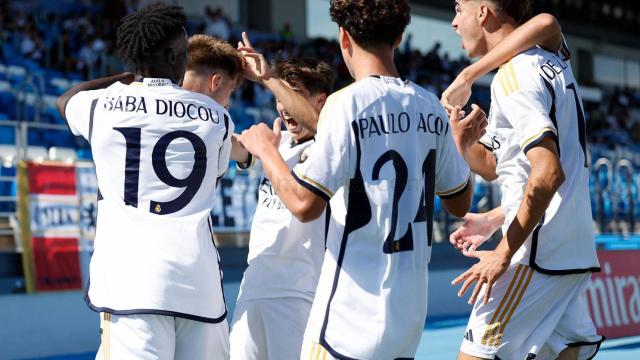 Los jugadores del Madrid celebran un tanto ante el Unión Berlín