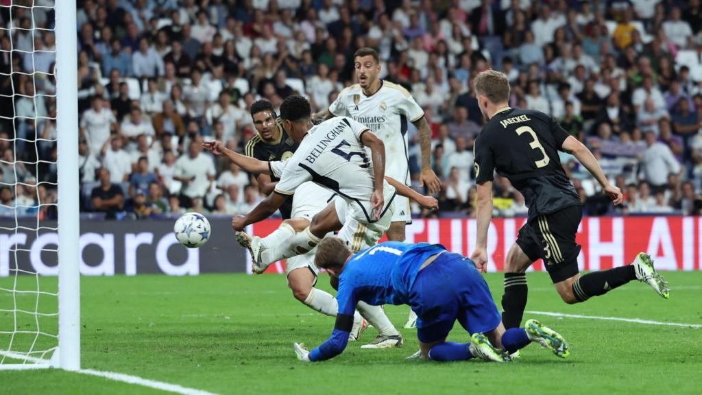Bellingham remata para darle la victoria al Real Madrid.