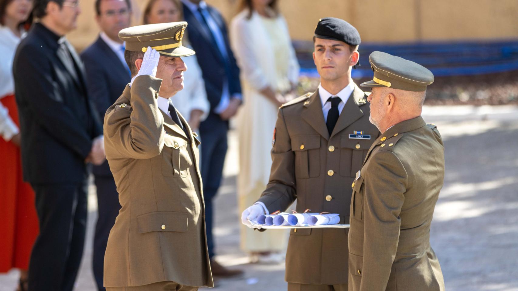Más de 50 fotos del acto institucional organizado en Toledo por la Delegación de Defensa