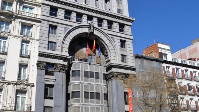 Madrid actualiza al siglo XXI un antiguo banco mercantil que todavía conserva su caja fuerte en el sótano