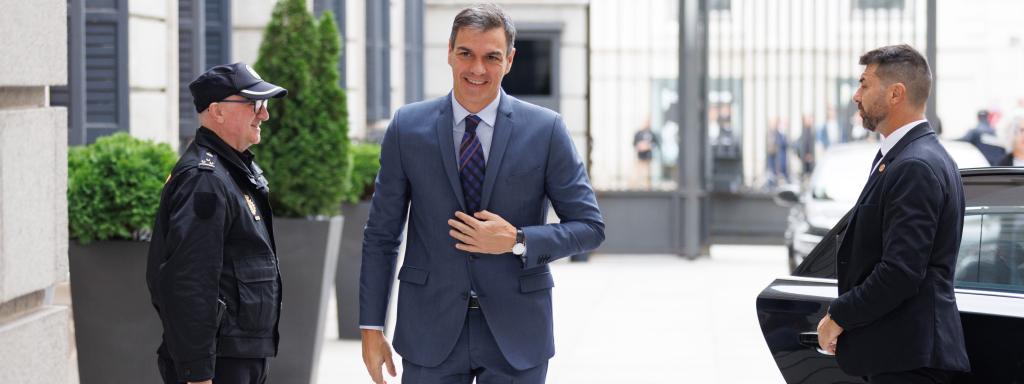 El presidente del Gobierno en funciones, Pedro Sánchez, a su llegada al Congreso.