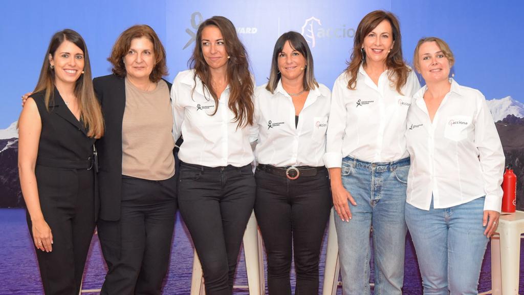 De izq. a dcha.: Mar Gómez, Isabel Gistau, Acciona; Marga López, Anna Ferré, Hilde Pérez, Zaida Ortega
