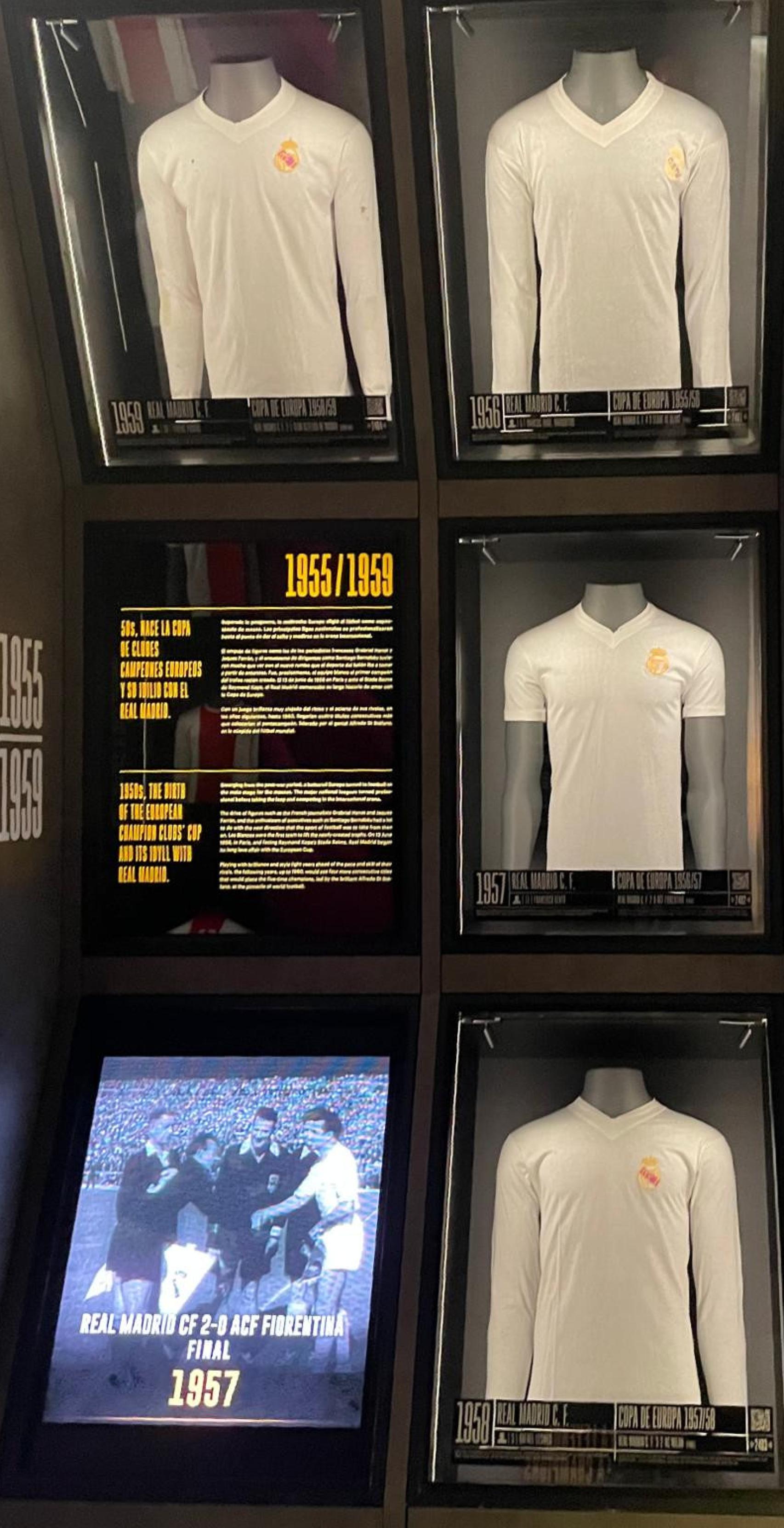 Camisetas de las cinco primeras Copas de Europa del Real Madrid.