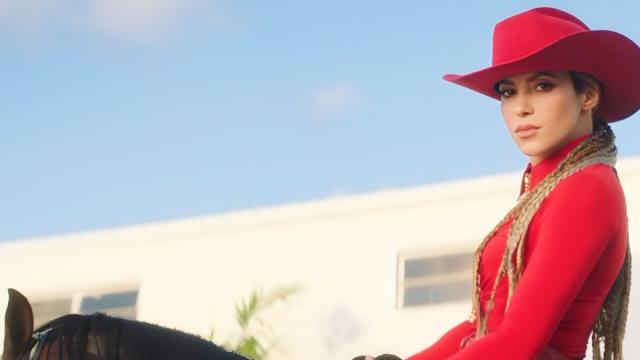 Shakira en el videoclip de 'El Jefe', su nueva canción junto a Fuerza Regida.
