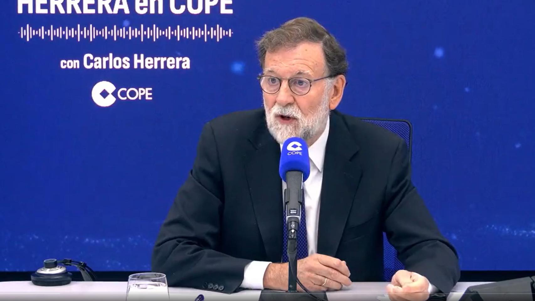 El expresidente del Gobierno Mariano Rajoy este jueves durante la entrevista en 'Herrera en Cope'.