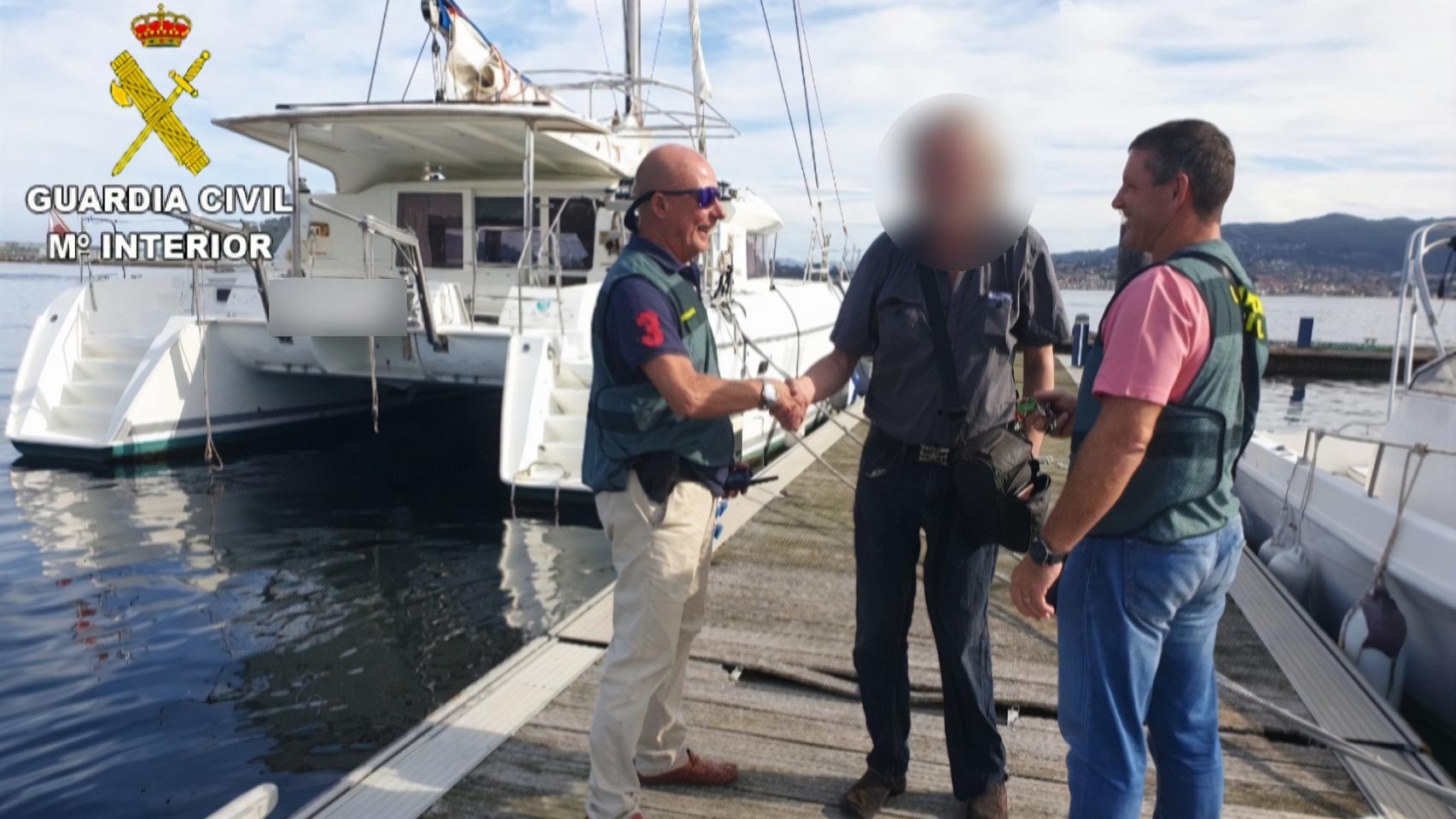 Imagen del catamarán sustraído en Portugal.