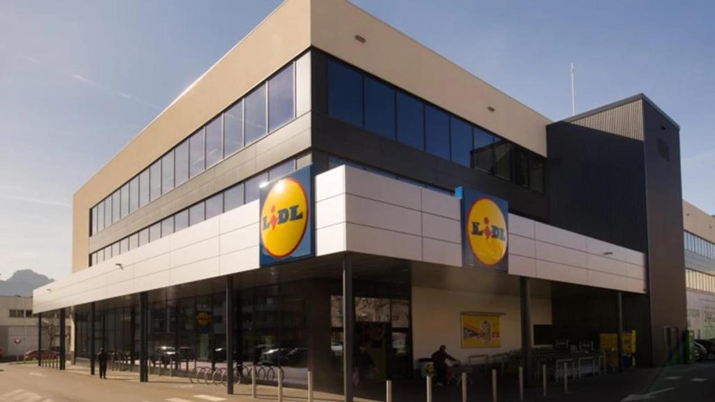 Fachada Lidl.